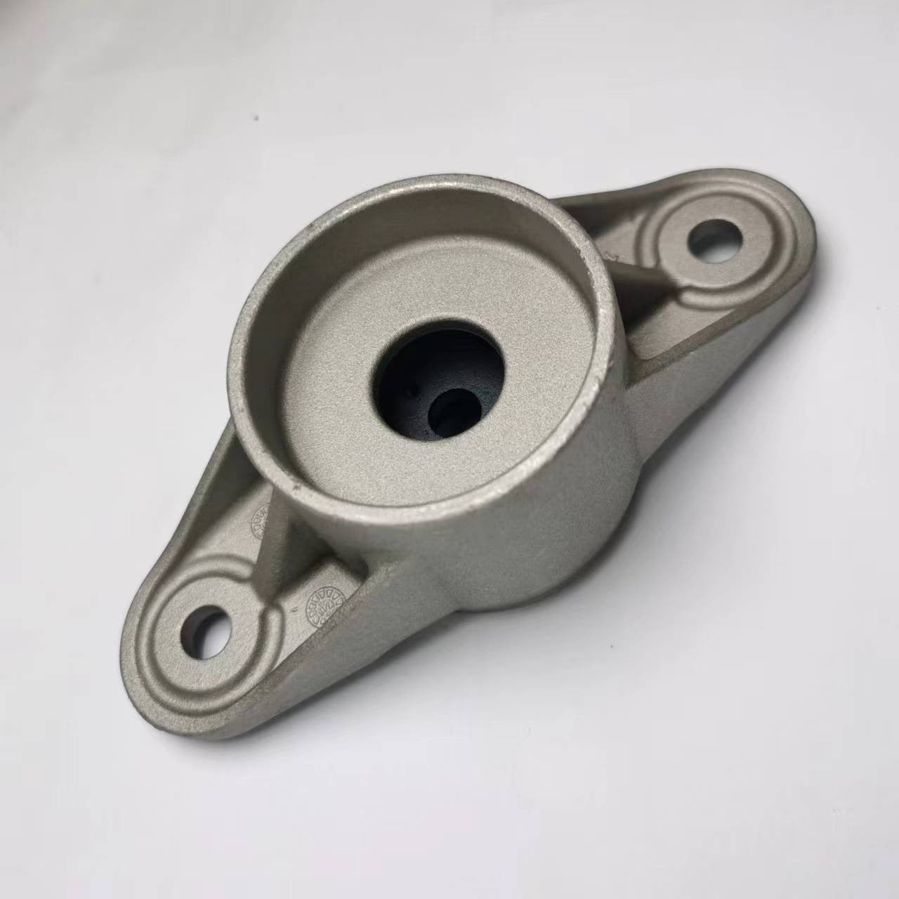 Suitable for Tesla rear roof mount shock absorber suspension pads and top covers M17125A0855