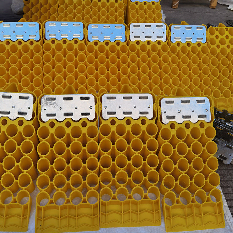 Portable car anti-rollaway barrier, triangular wooden wheel stop, car tire rubber parking space stop