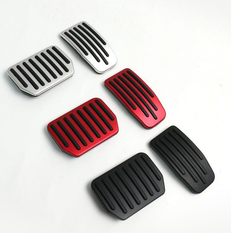 Tesla has updated the accelerator and brake pedals of the new Model 3/Y to prevent slippage.