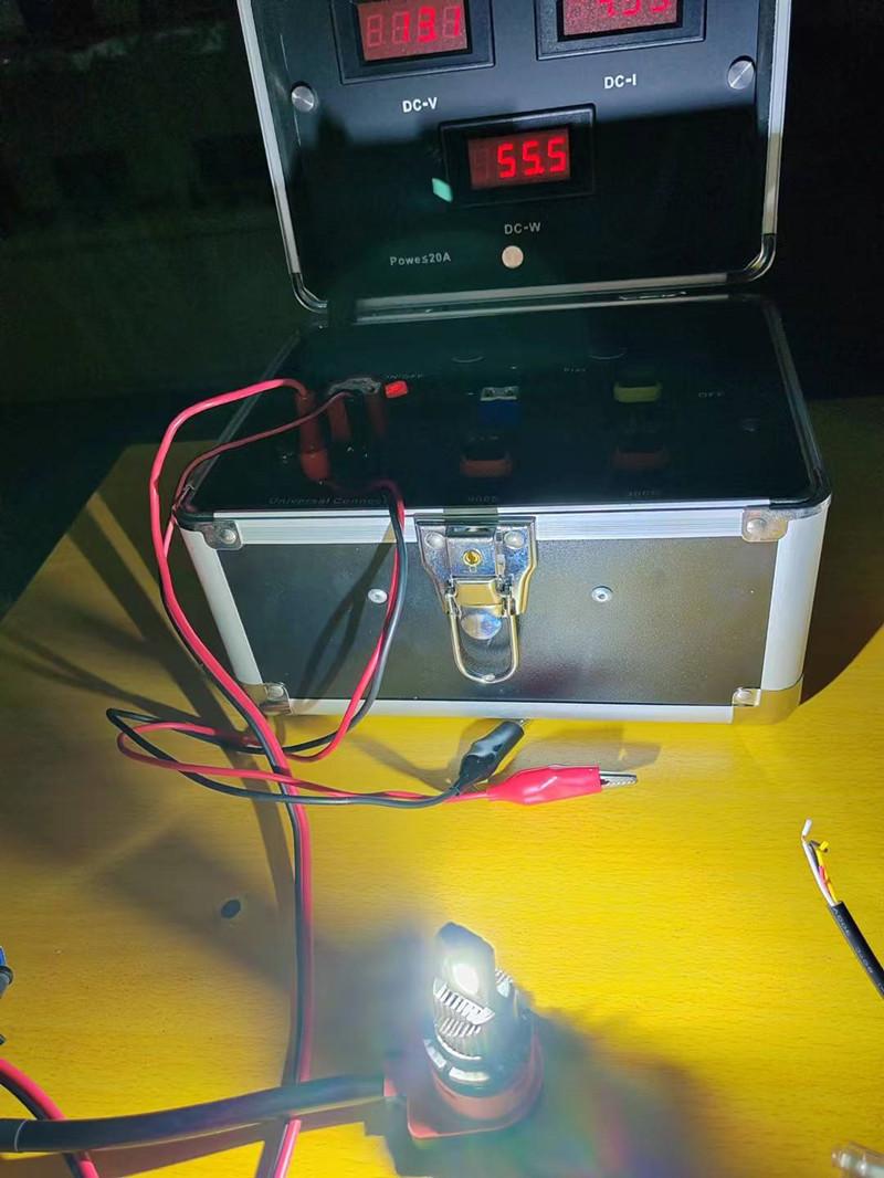 Direct-plug LED car headlights